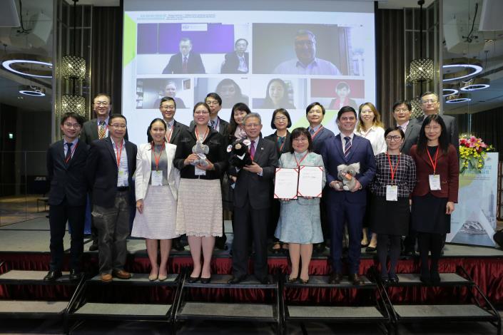 Signing of MOU Between Taiwan-Australia-Thailand group photo.JPG